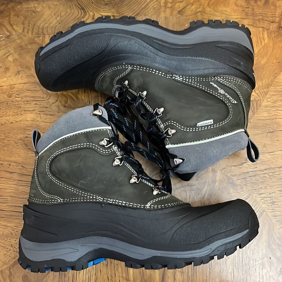 NWOT size 12 Eddie Bauer Snowfoil Boots waterproof - Picture 10 of 13